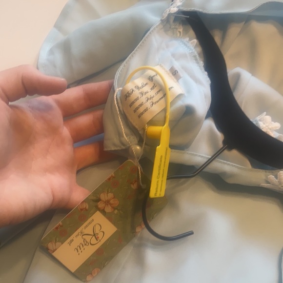 Short lace blue dress - Picture 4 of 4